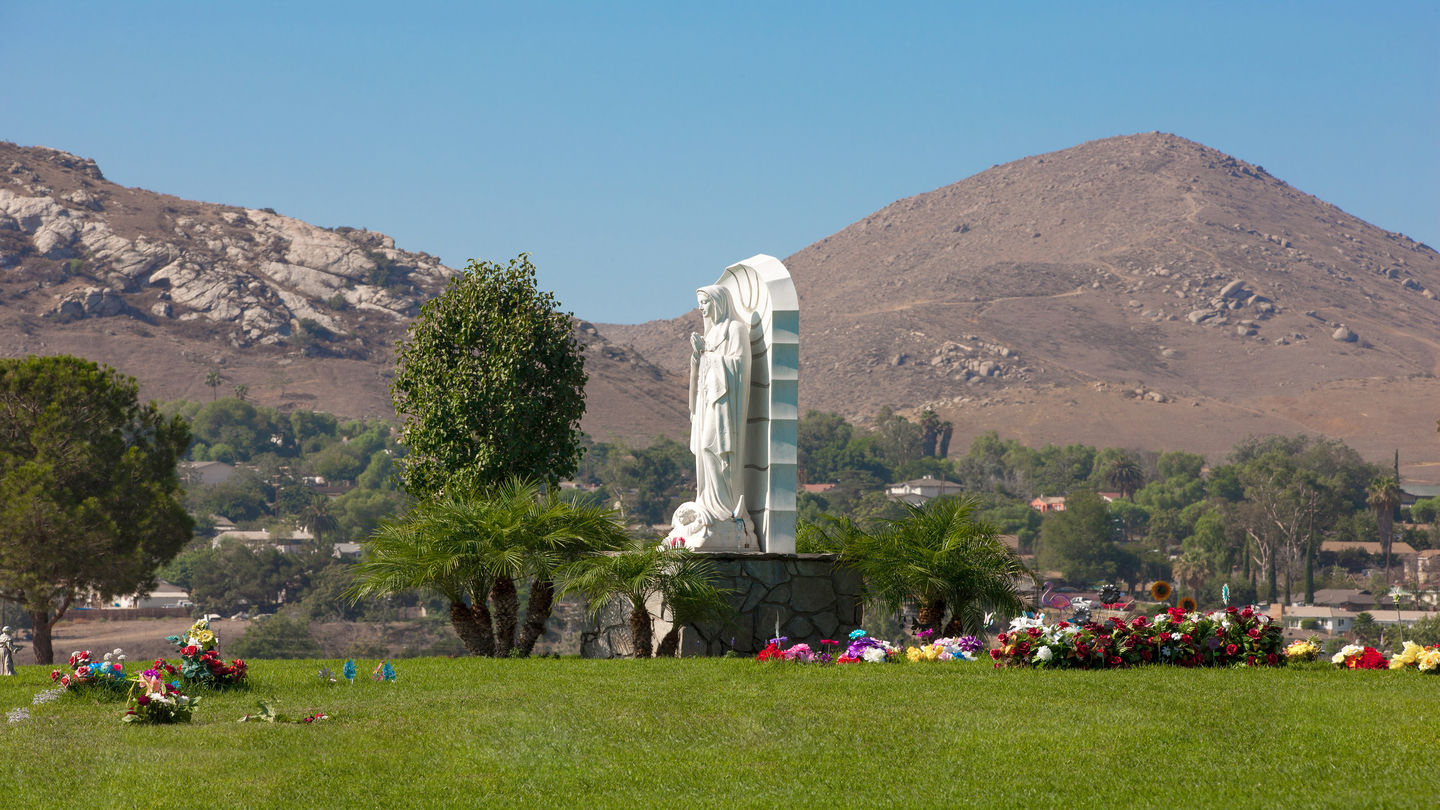 Special landscaping feature at Green Acres Memorial Park
