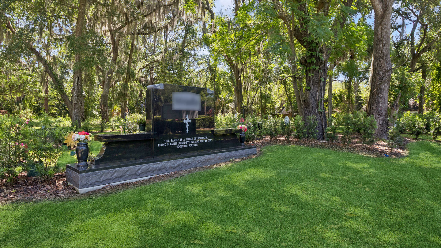 Private/semi-private estates at Baldwin-Fairchild Oaklawn Chapel & Oaklawn Cemetery