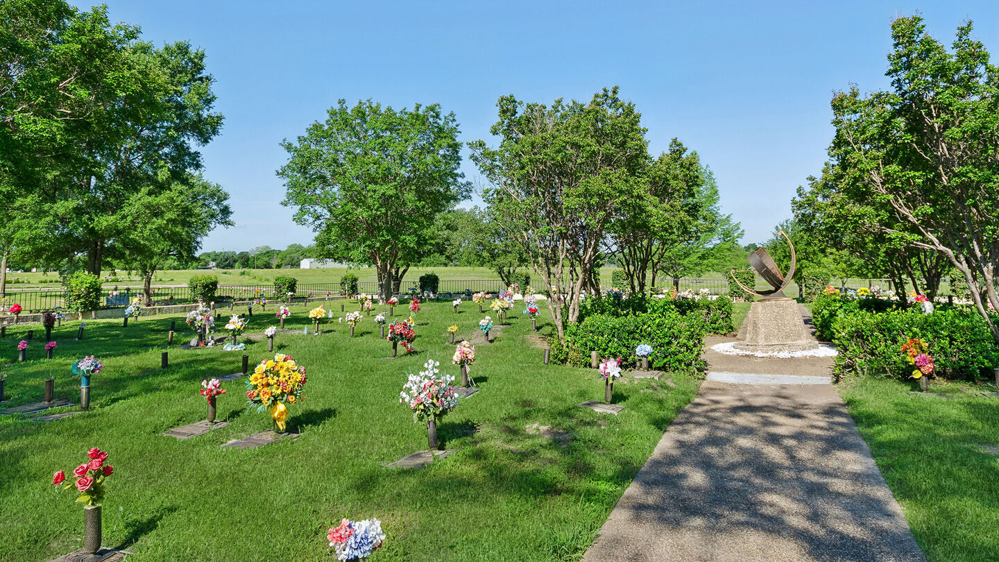 Cemetery Grounds at Roselawn Funeral Home & Memorial Gardens