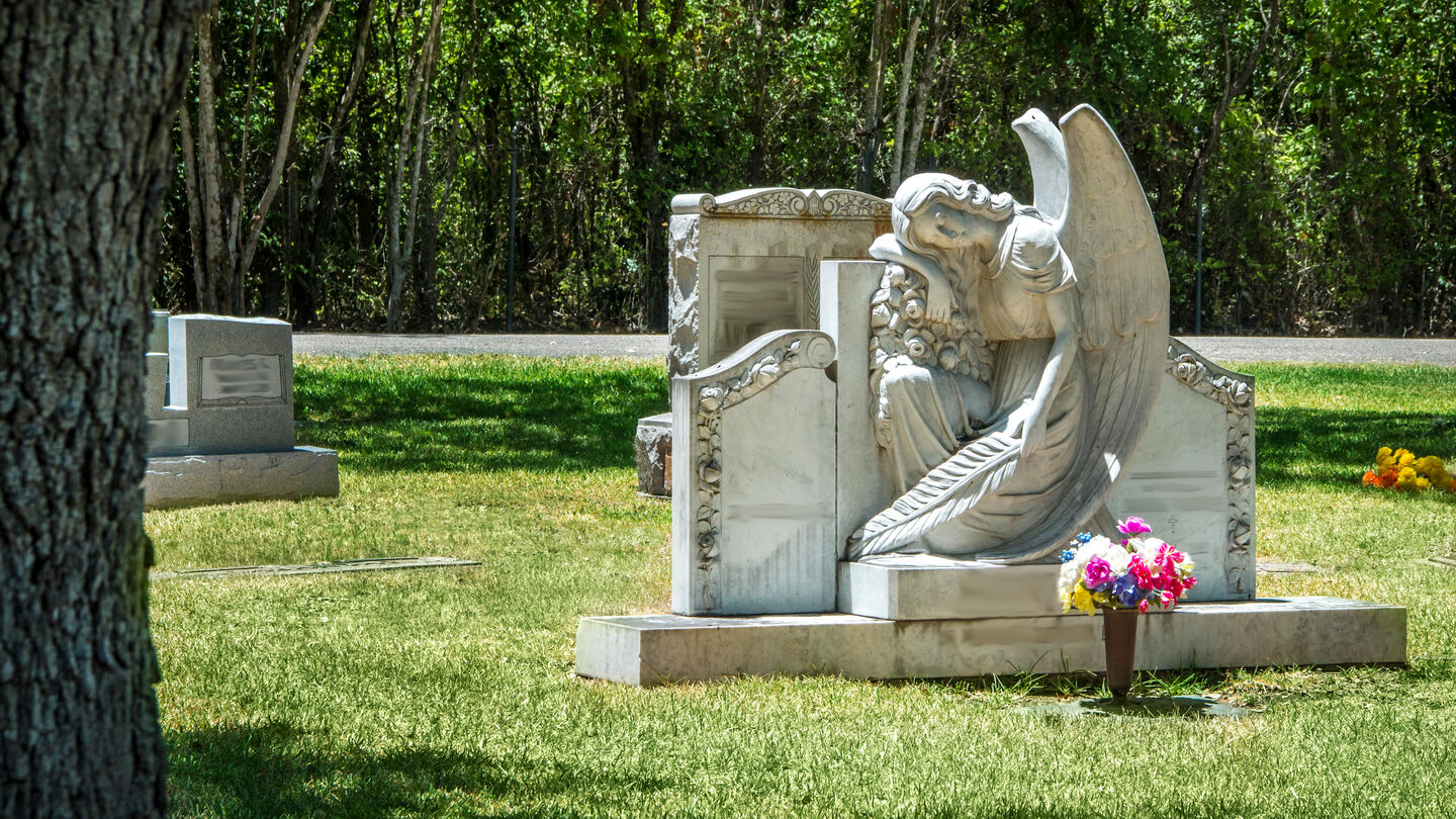 Terreno de cementerio en Sunset Memorial Park.