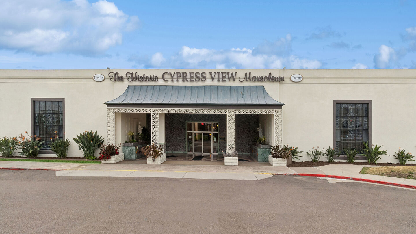 Cypress View Mausoleum, Mortuary and Crematory