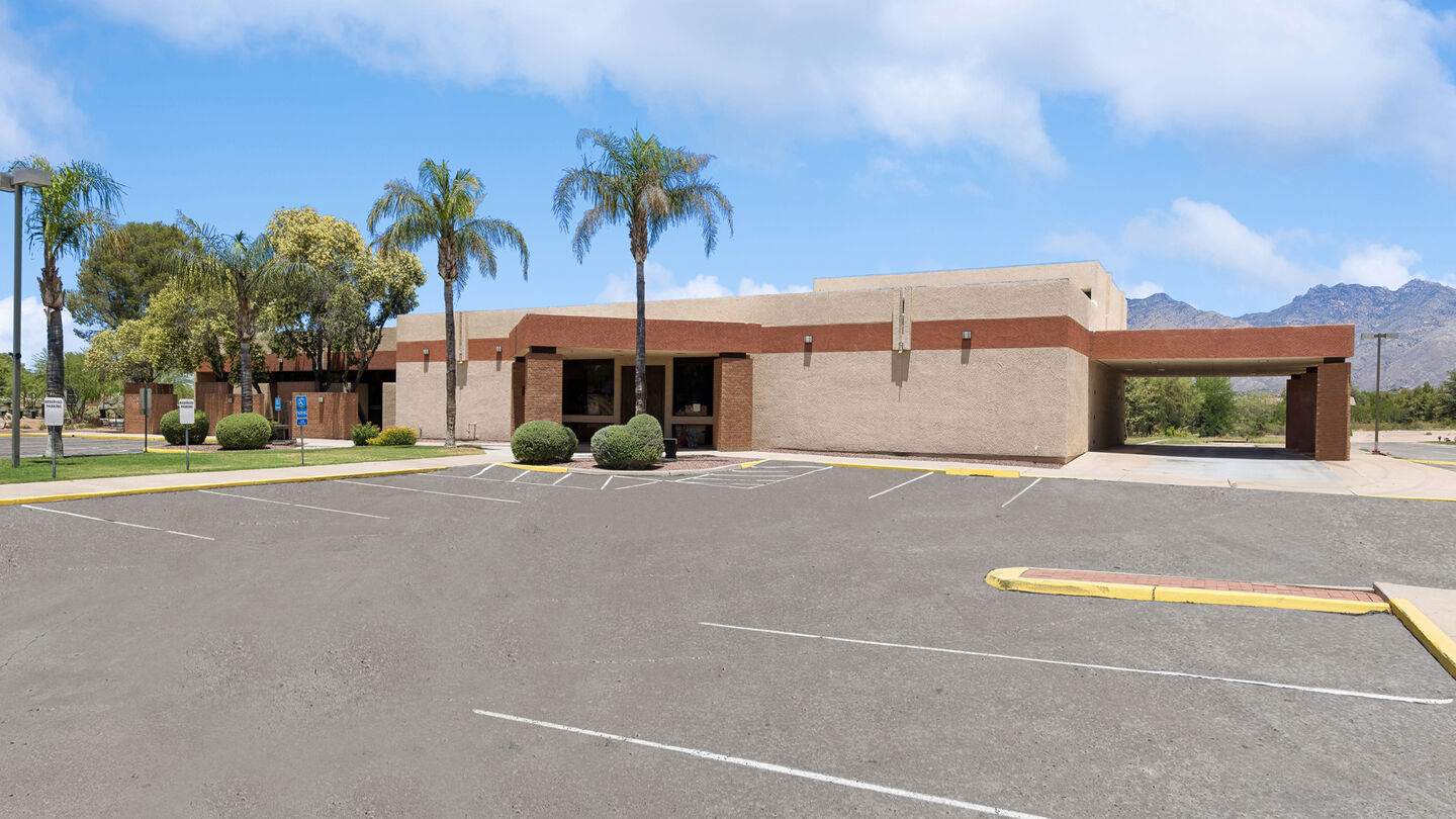 East Lawn Palms Mortuary & Cemetery