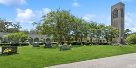 Cemetery grounds at Hardage-Giddens Oaklawn Chapel & Oaklawn Cemetery