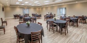 Reception room at Earthman Bellaire Funeral Home