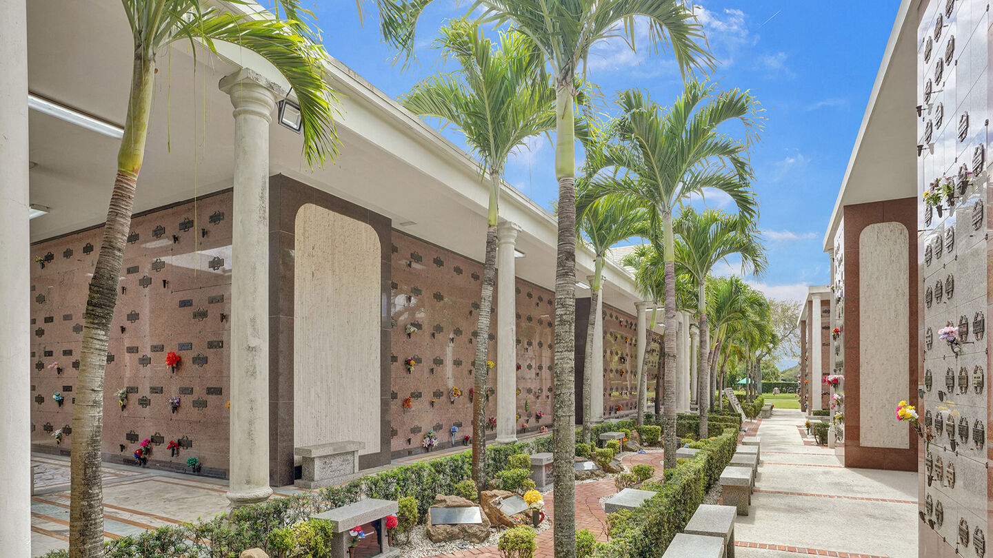 Cremation Garden at Fred Hunter's Hollywood Memorial Gardens