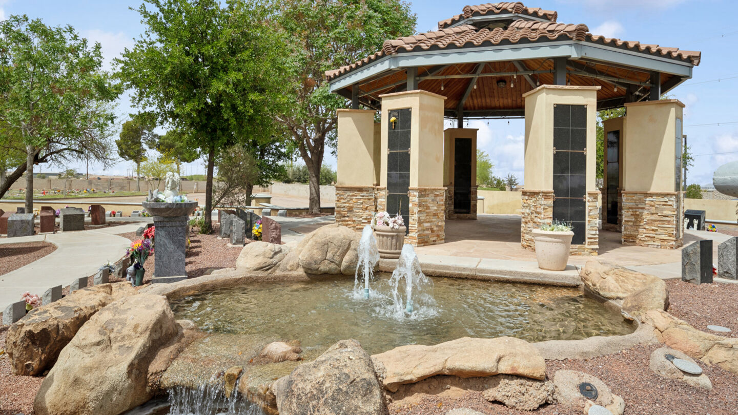 Cremation garden at J. Warren Funeral Services Mountain View Chapel & Crematorium & Casa Grande Mountain View Cemetery