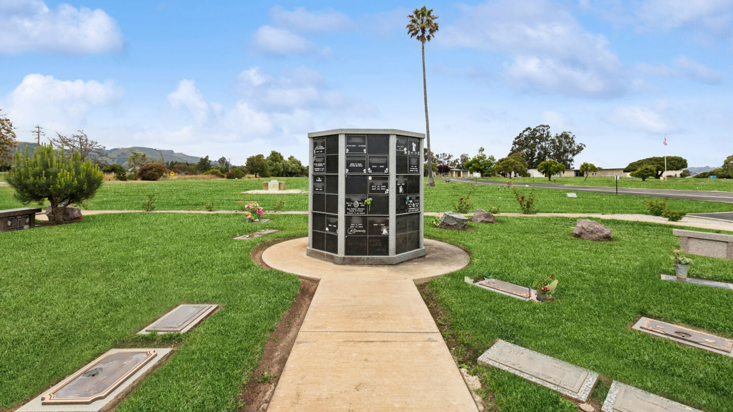 Columbario en Los Osos Valley Mortuary & Memorial Park