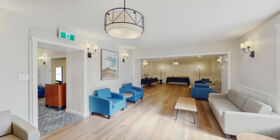 Sitting area at Maison funeraire Racine, Robert & Gauthier Beauchamp Funeral Home