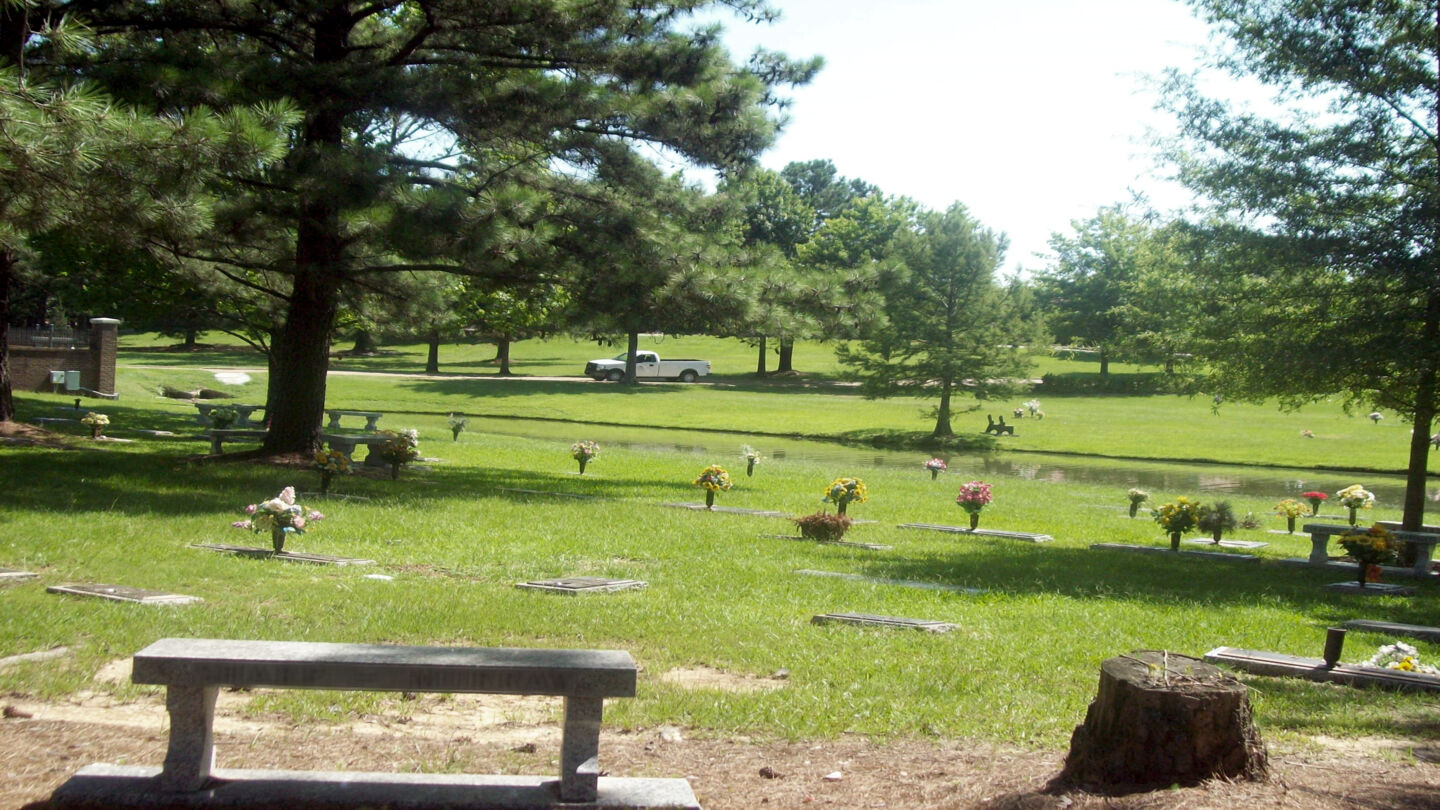 Parkway Funeral Home & Parkway Memorial Cemetery