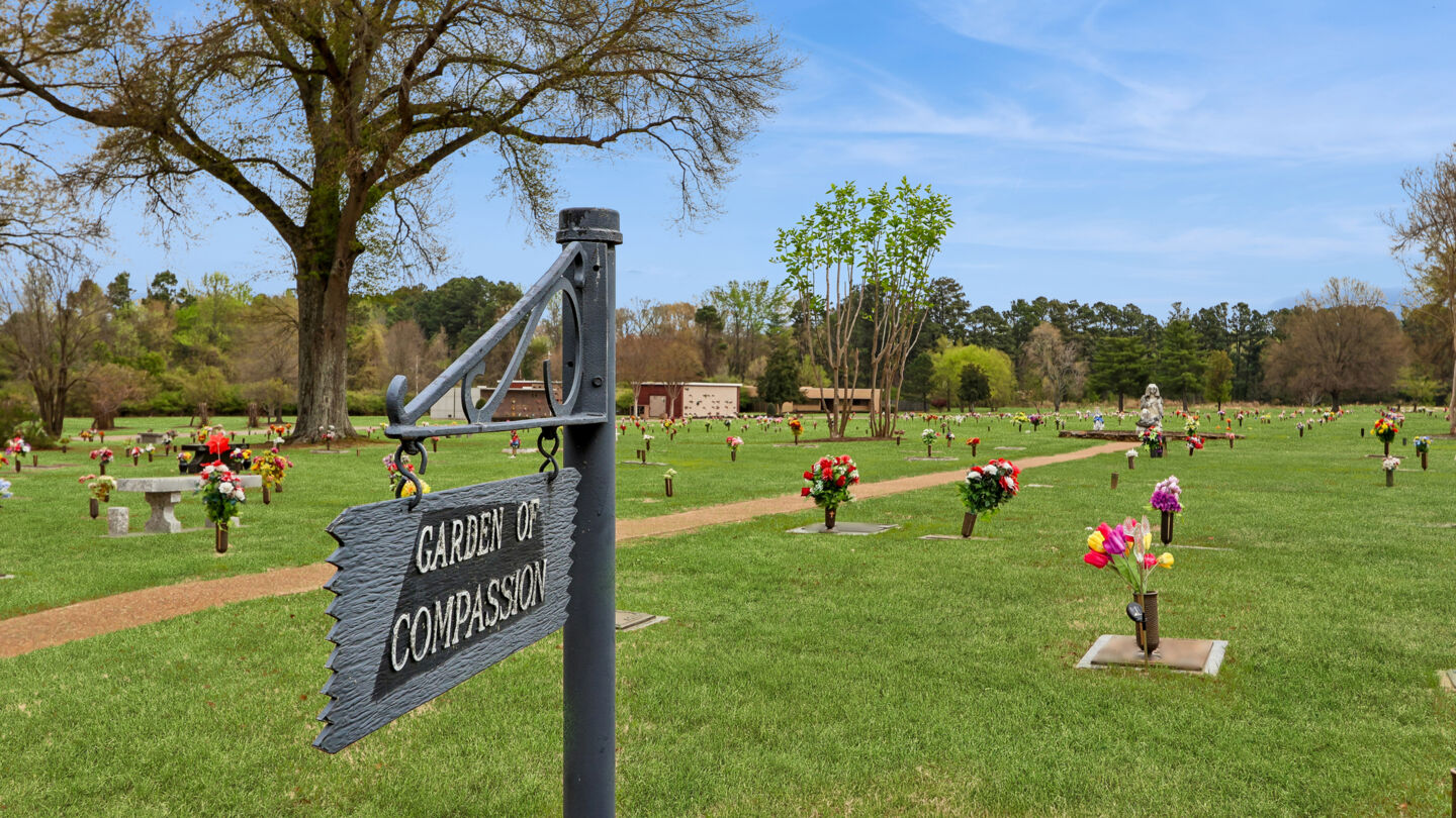 Cemetery grounds at Memphis Funeral Home & Memorial Gardens
