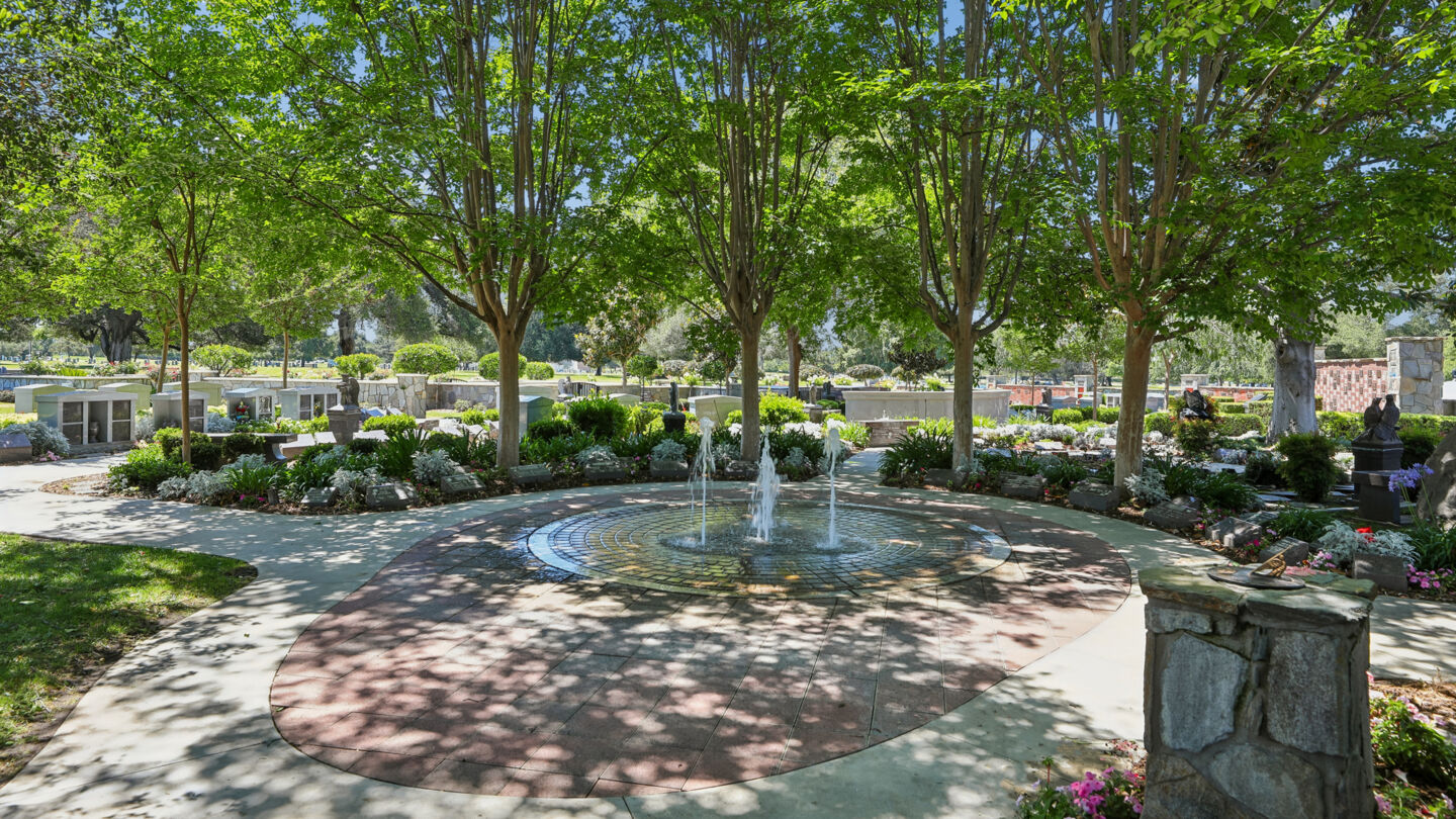 Oakdale Mortuary & Memorial Park