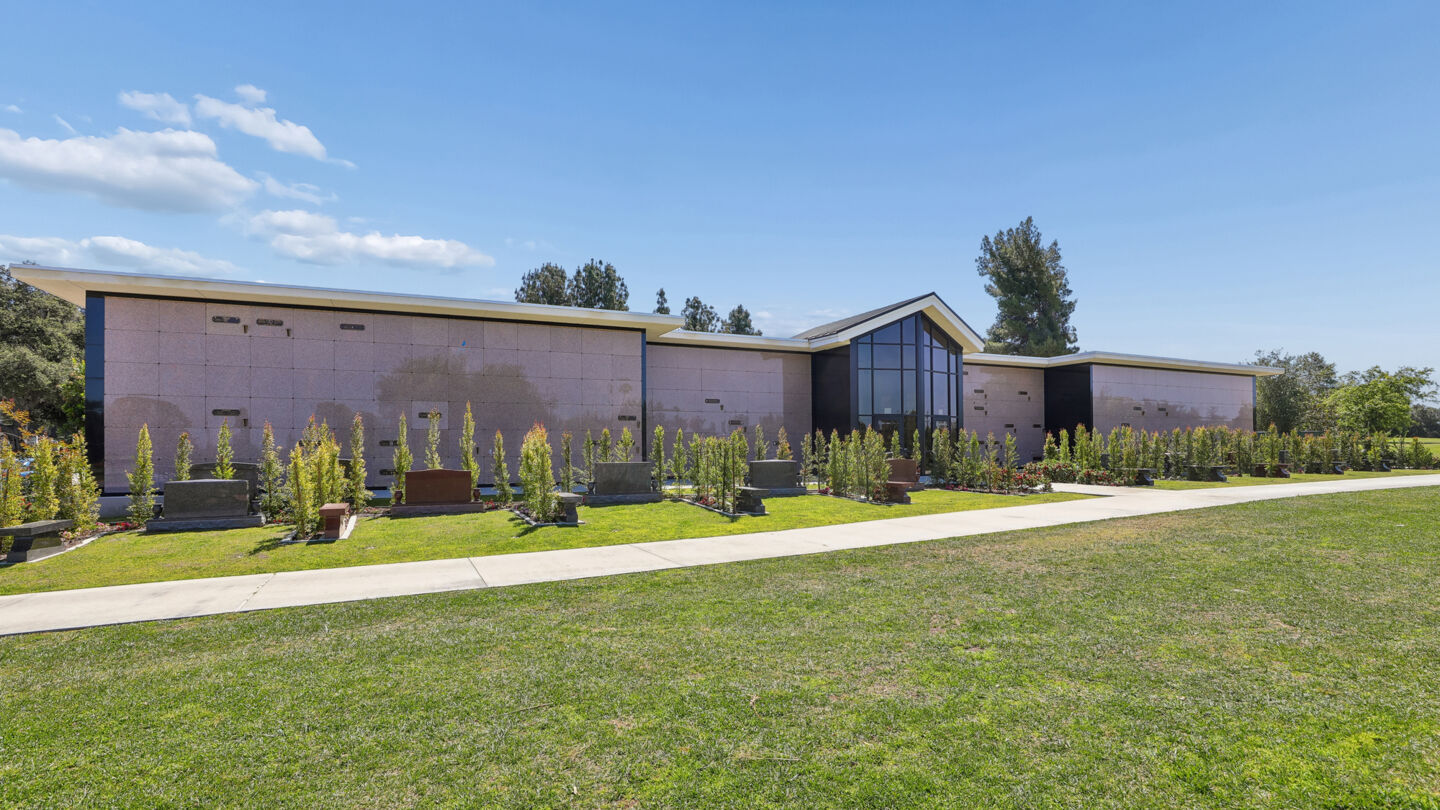 Oakdale Mortuary & Memorial Park