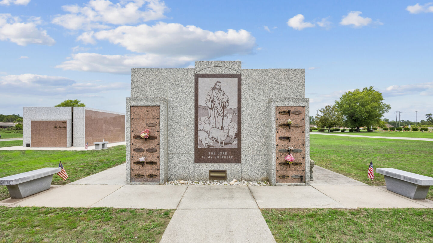 Columbarium at Andrews Mortuary Hampstead Chapel & Sea Lawn Memorial Park