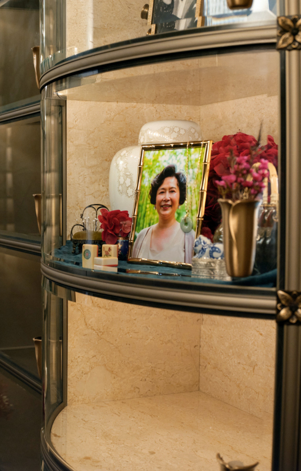CGP-Glass Front Niches-001