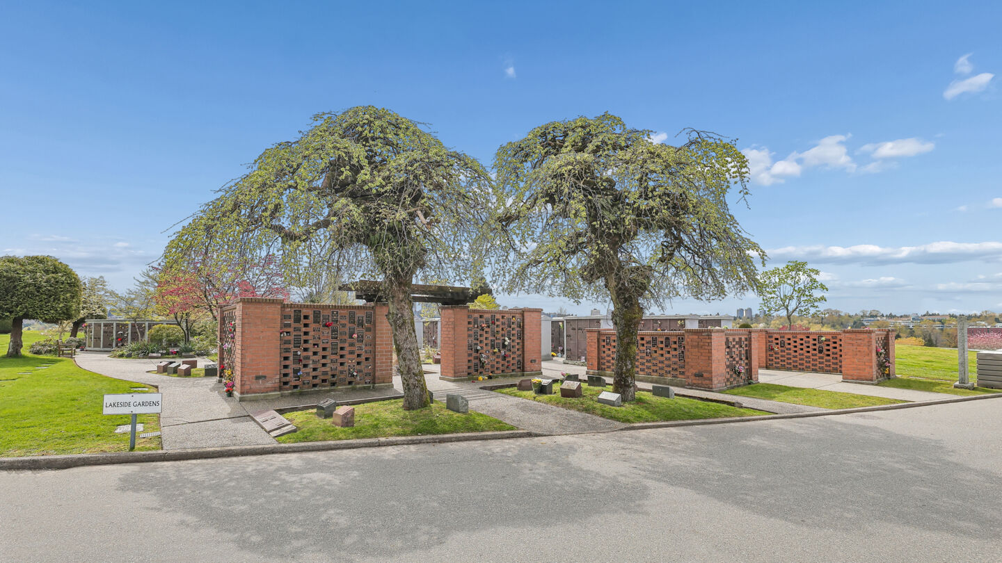 Forest Lawn Funeral Home & Memorial Park