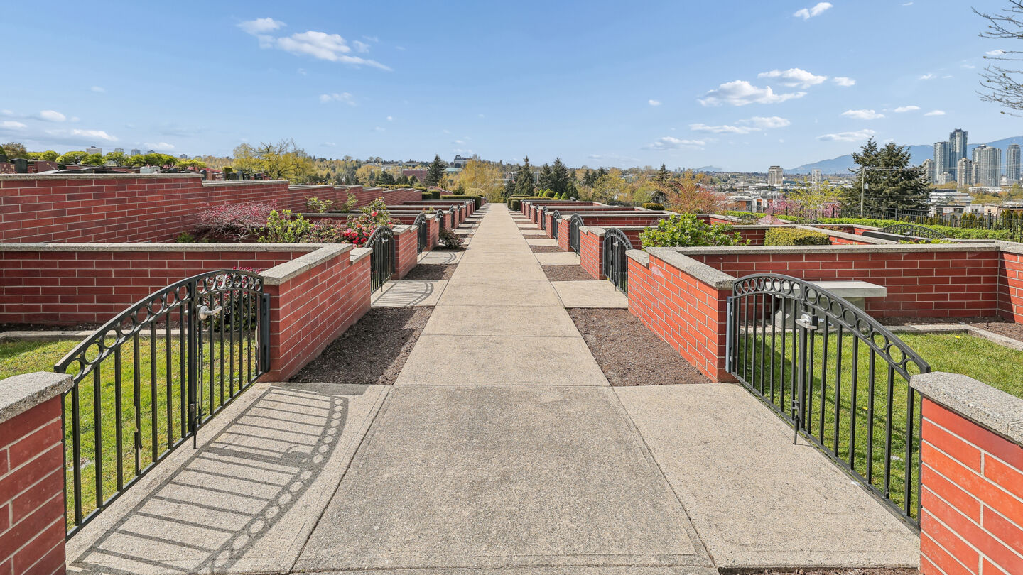 Forest Lawn Funeral Home & Memorial Park