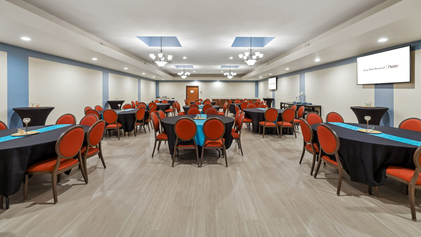Lugar de celebración de la vida para servicios, reuniones y recepciones en Palm Downtown Mortuary & Cemetery