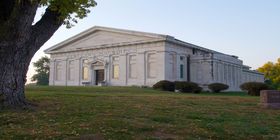 Front exterior building at West Lawn/Hilcrest Memorial Pk