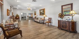 Área de estar en McConnell Funeral Home
