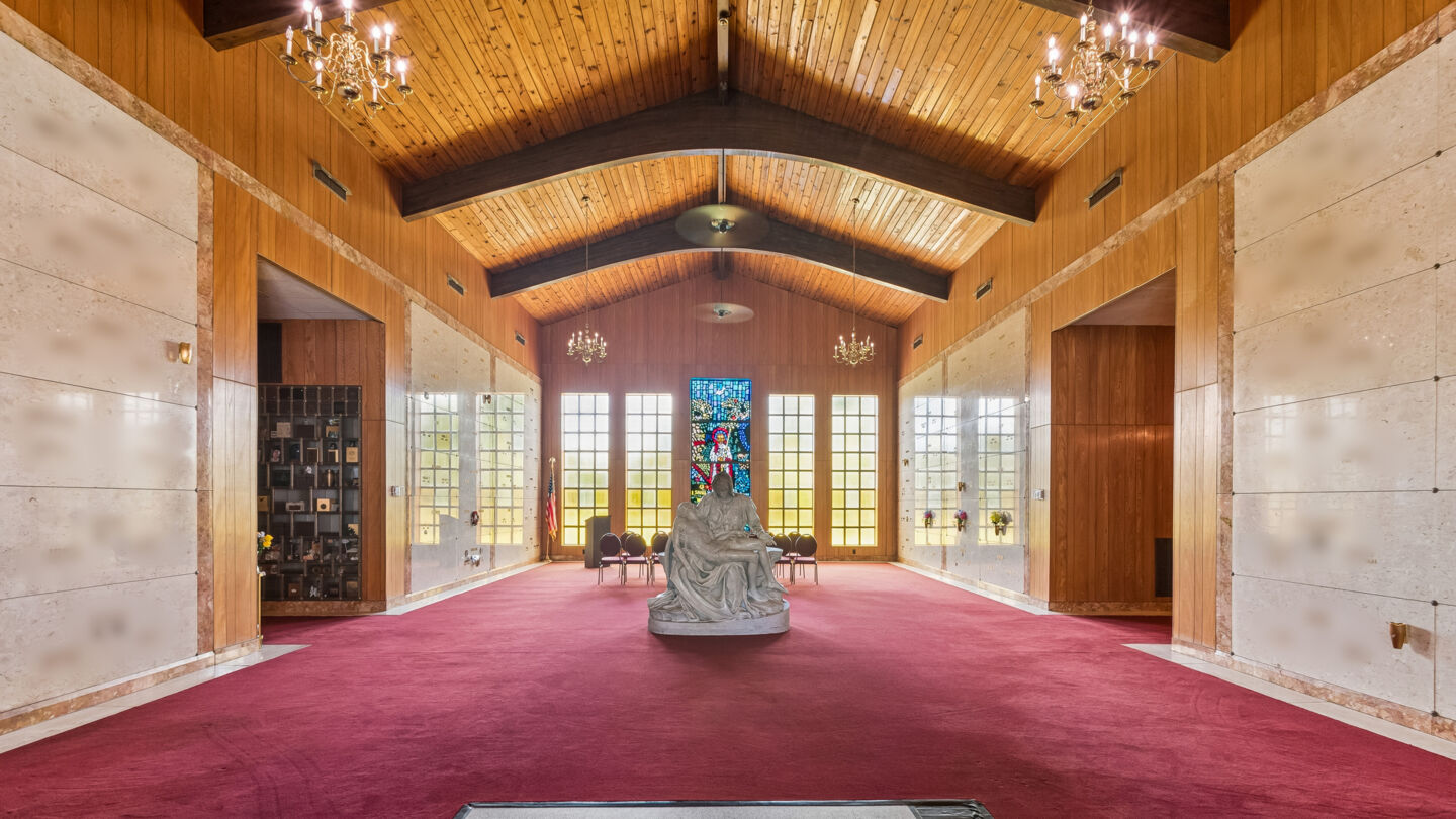 Mausoleum at Kraft Funeral Service & Kraft-Graceland Memorial Park