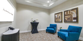 Visitation room at Funeraria Del Angel West Houston