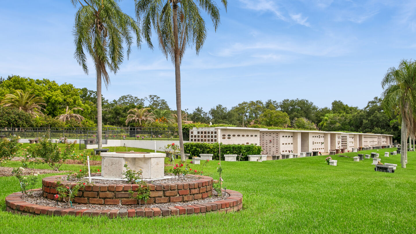 Private/semi-private estates at Serenity Funeral Home & Serenity Gardens Memorial Park