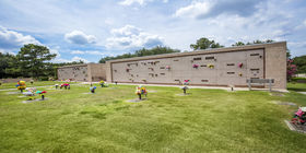 Mausoleum at Earthman Resthaven Cemetery