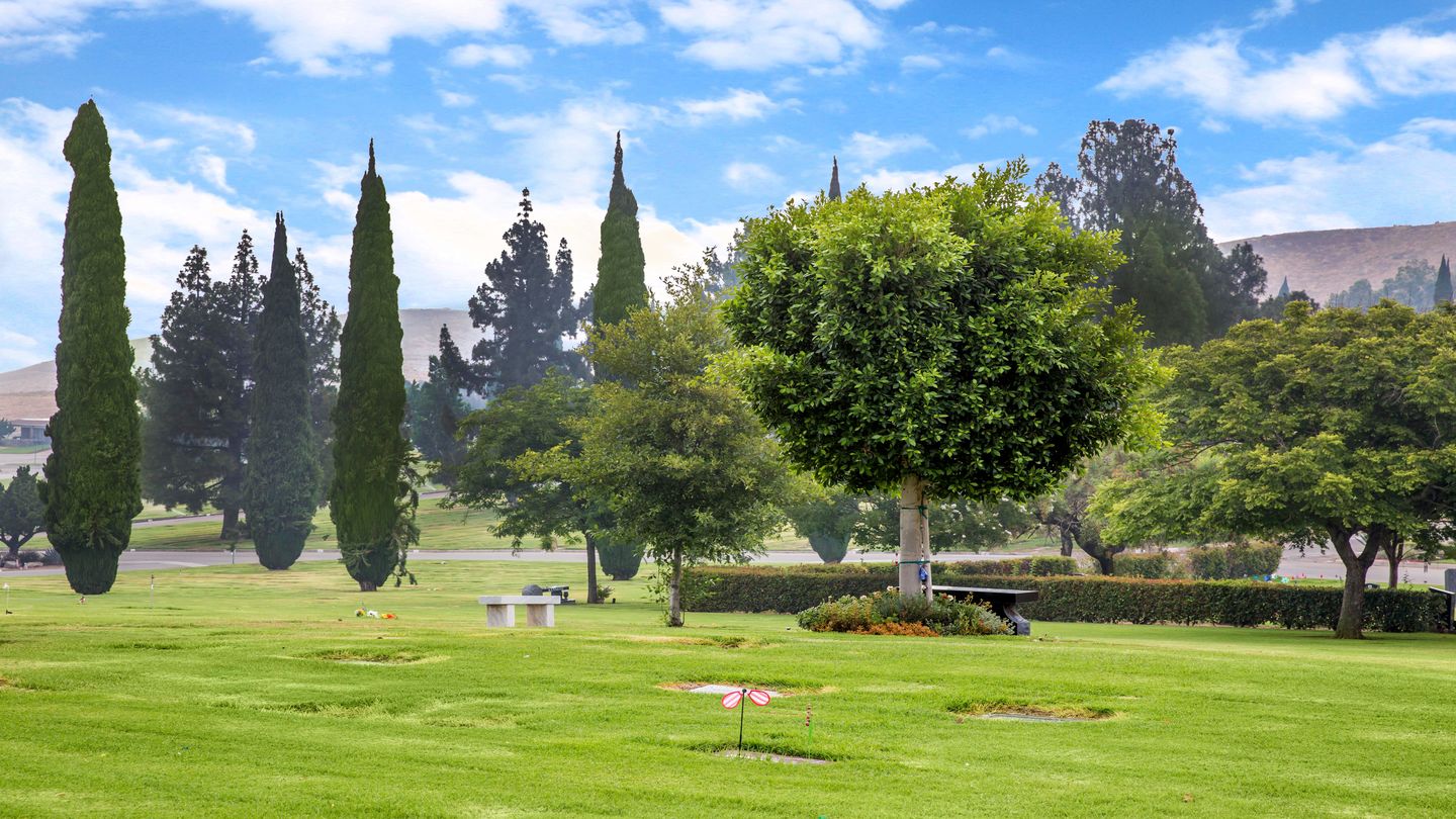 Pierce Brothers Crestlawn Memorial Park and Mortuary